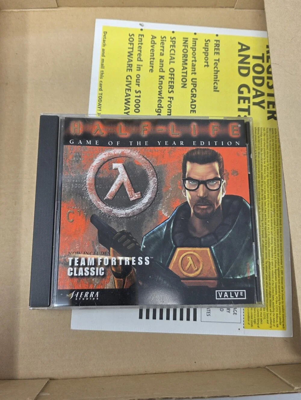 Half-Life Game of the Year Edition PC Windows PC Computer Complete Big Box CIB